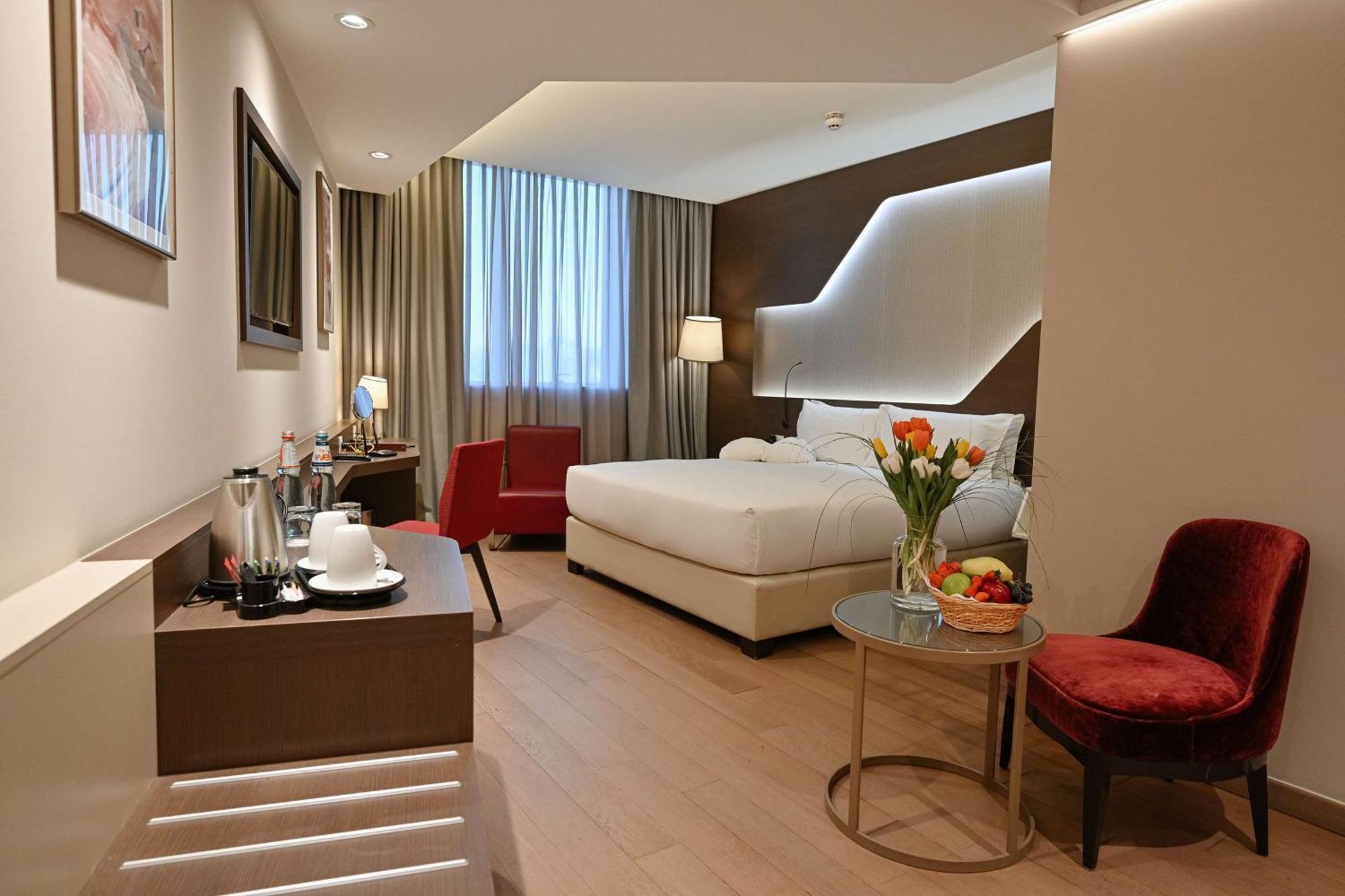 Doubletree By Hilton Yerevan City Centre Ngoại thất bức ảnh